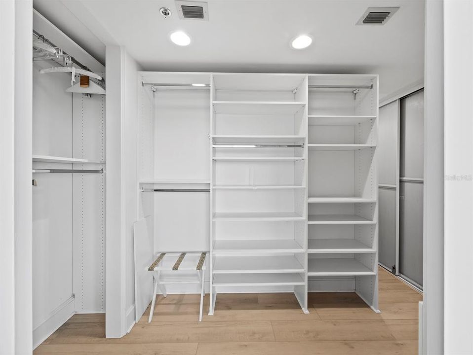 En Venta: $1,695,000 (3 camas, 3 baños, 2550 Pies cuadrados)