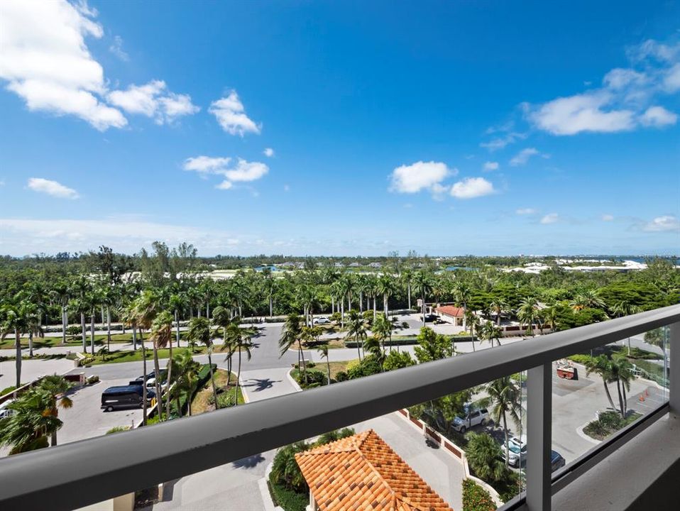 En Venta: $1,695,000 (3 camas, 3 baños, 2550 Pies cuadrados)