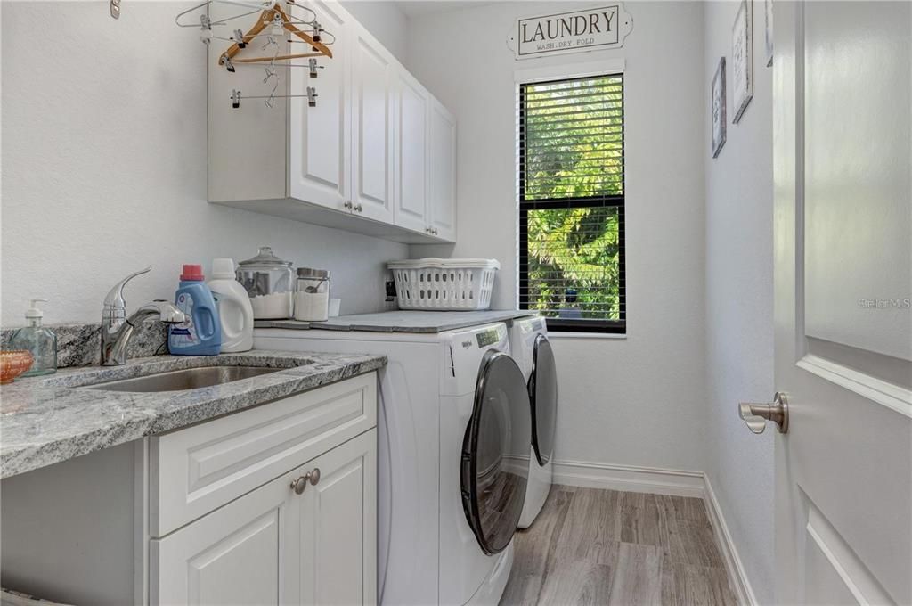 For Sale: $540,000 (3 beds, 2 baths, 1851 Square Feet)