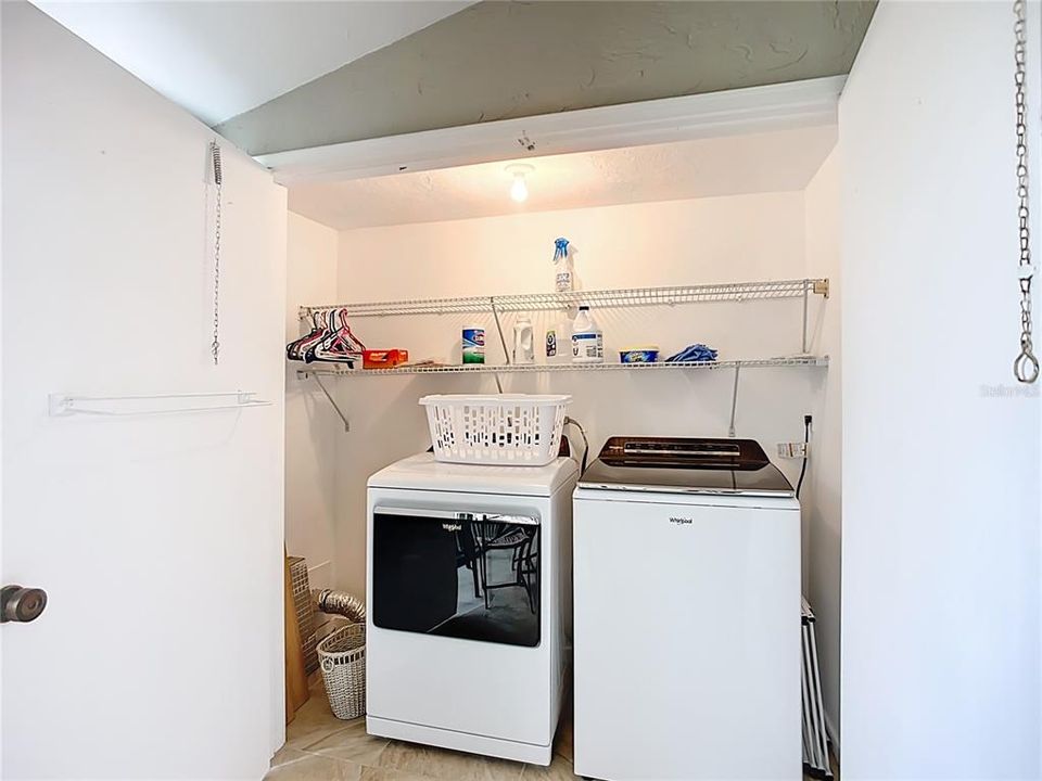 For Sale: $399,800 (2 beds, 2 baths, 1320 Square Feet)