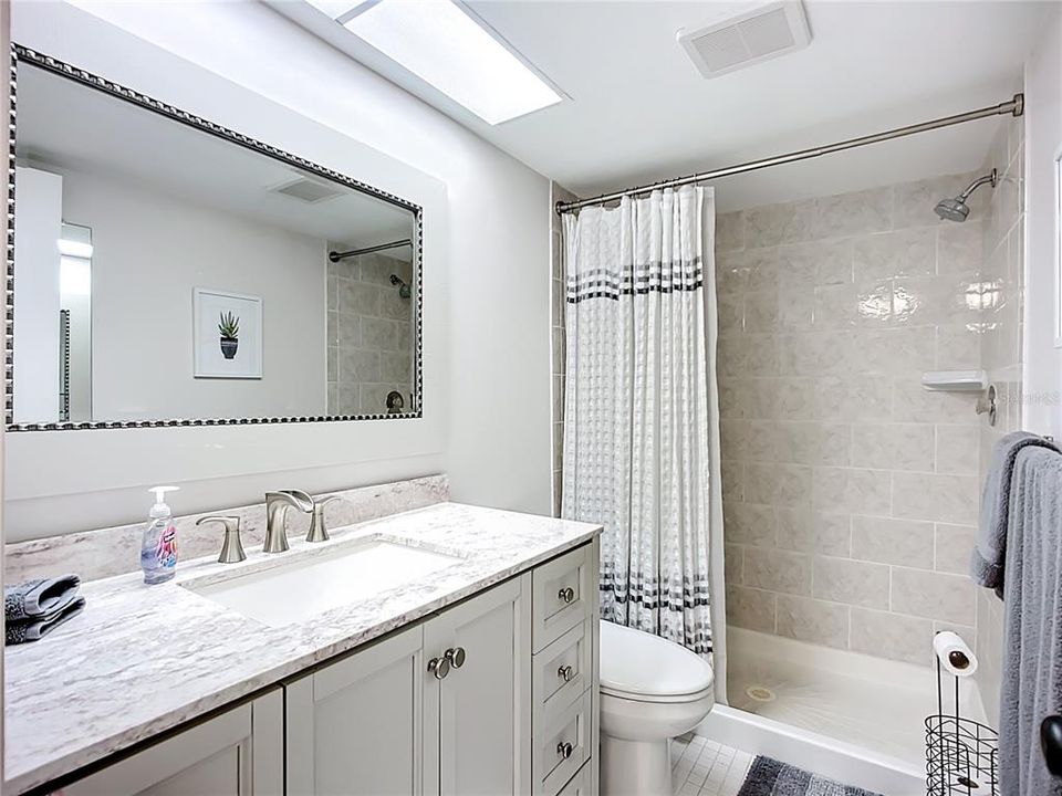 For Sale: $399,800 (2 beds, 2 baths, 1320 Square Feet)