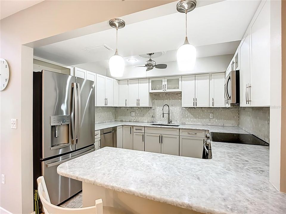 For Sale: $399,800 (2 beds, 2 baths, 1320 Square Feet)
