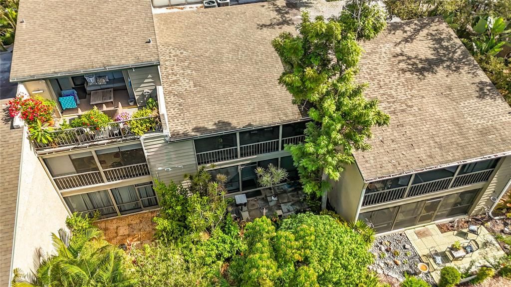 For Sale: $399,800 (2 beds, 2 baths, 1320 Square Feet)