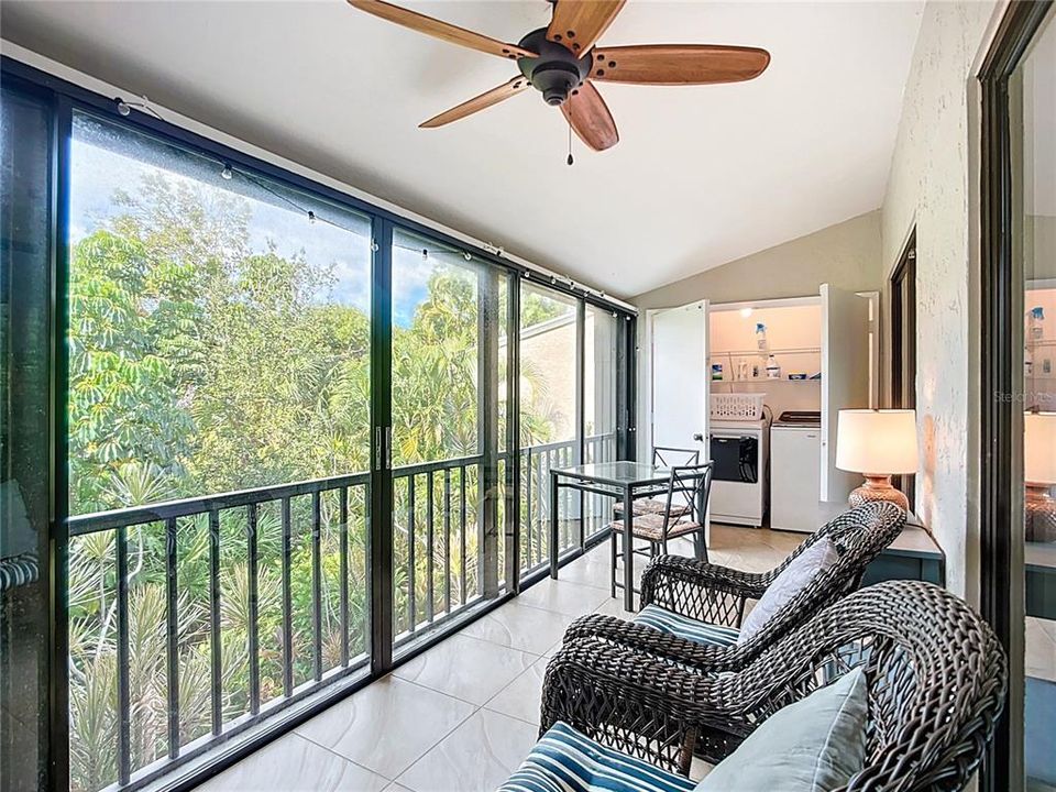 For Sale: $399,800 (2 beds, 2 baths, 1320 Square Feet)