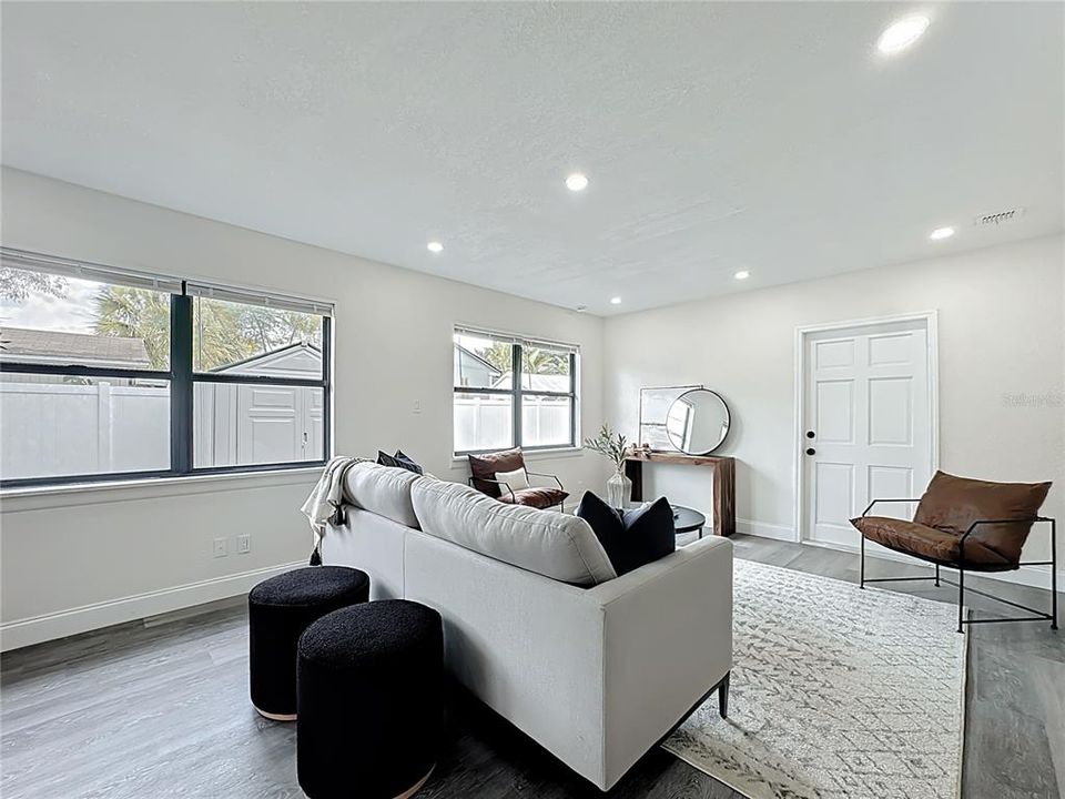 待售: $634,900 (3 贝兹, 2 浴室, 1902 平方英尺)