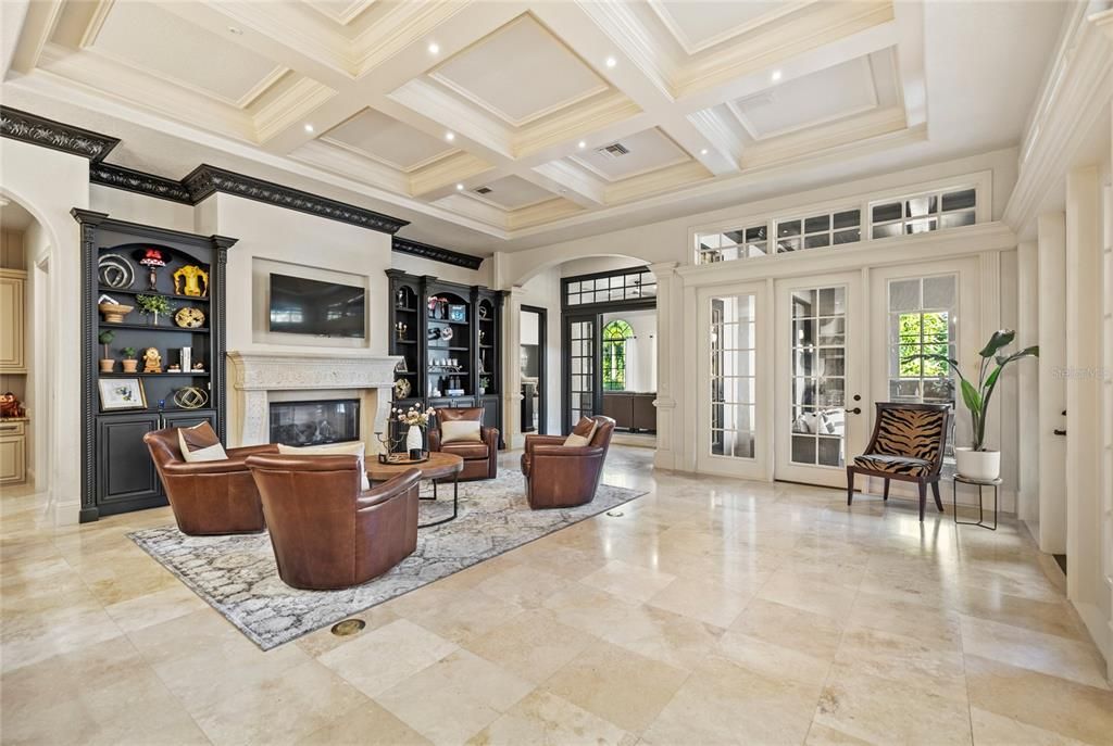 Под контрактом: $2,495,000 (5 спален, 4 ванн, 5916 Квадратных фут)