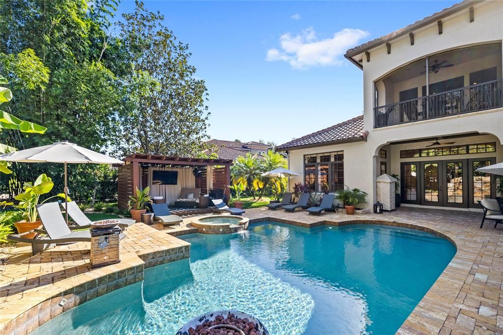 Под контрактом: $2,495,000 (5 спален, 4 ванн, 5916 Квадратных фут)