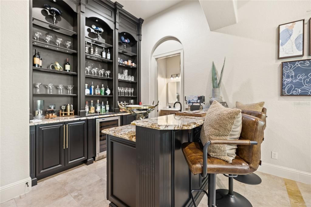 Под контрактом: $2,495,000 (5 спален, 4 ванн, 5916 Квадратных фут)