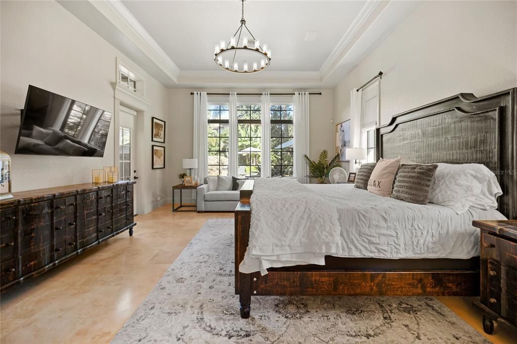 Под контрактом: $2,495,000 (5 спален, 4 ванн, 5916 Квадратных фут)