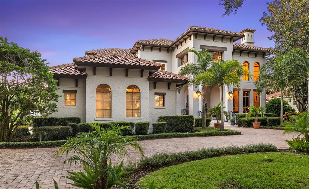 Под контрактом: $2,495,000 (5 спален, 4 ванн, 5916 Квадратных фут)