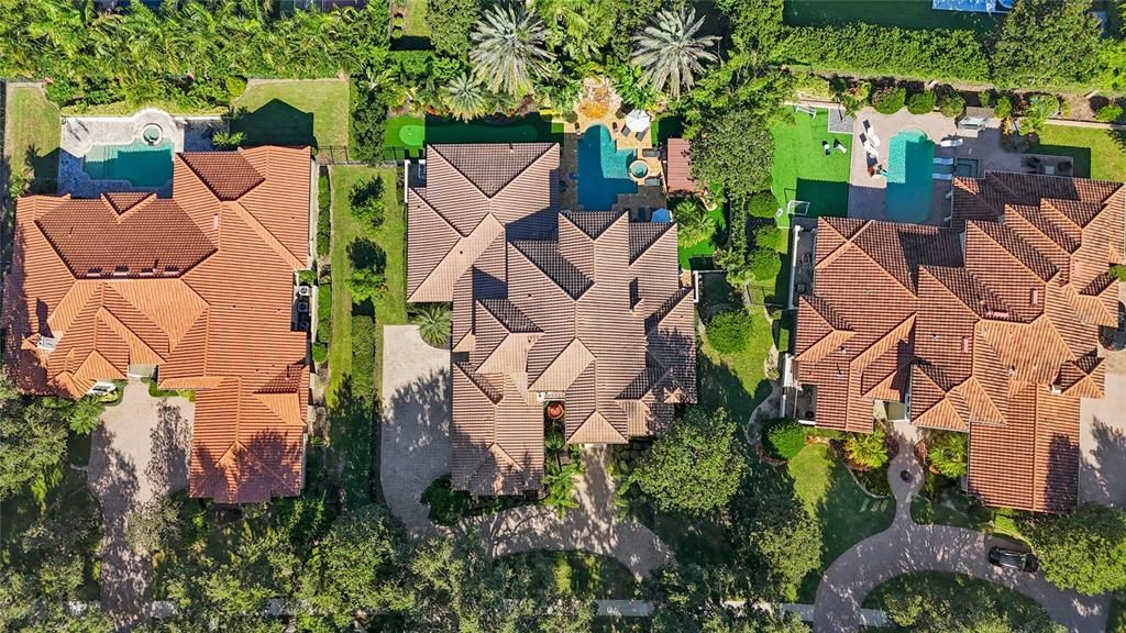 Под контрактом: $2,495,000 (5 спален, 4 ванн, 5916 Квадратных фут)