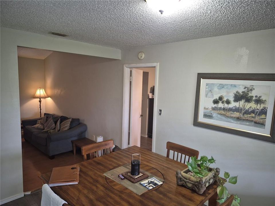 На продажу: $249,000 (3 спален, 2 ванн, 1740 Квадратных фут)