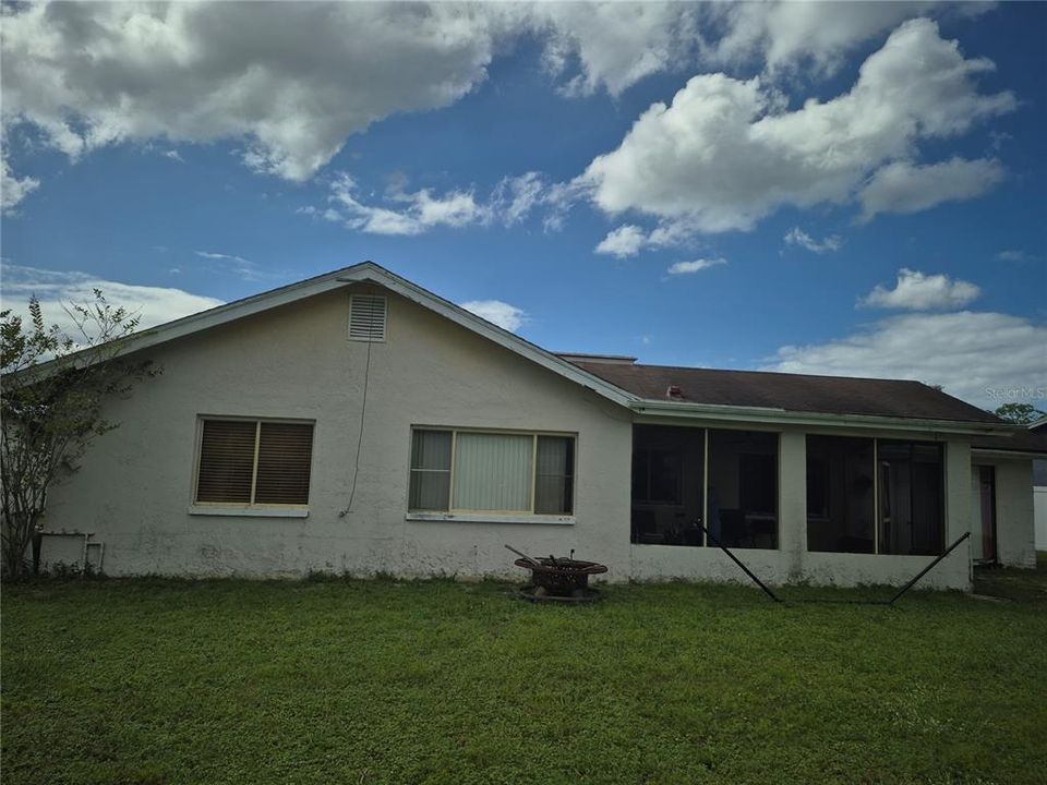 На продажу: $249,000 (3 спален, 2 ванн, 1740 Квадратных фут)