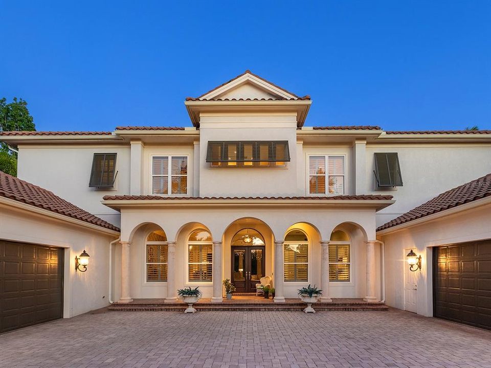 На продажу: $3,899,000 (4 спален, 4 ванн, 7317 Квадратных фут)