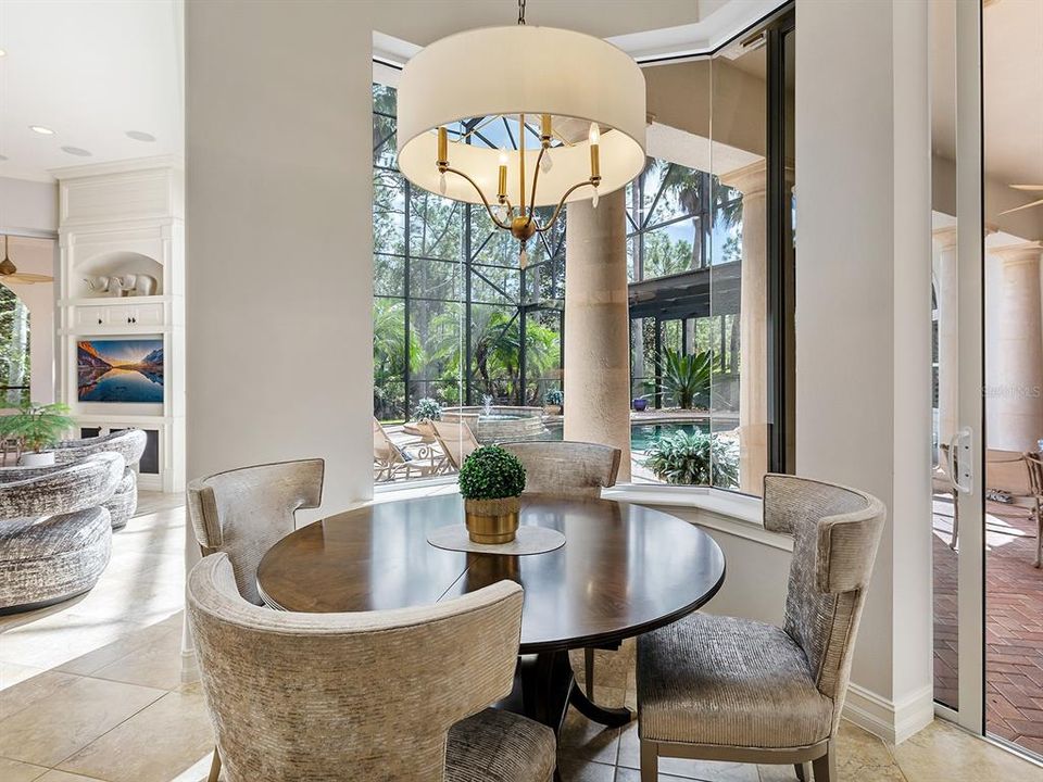 На продажу: $3,899,000 (4 спален, 4 ванн, 7317 Квадратных фут)