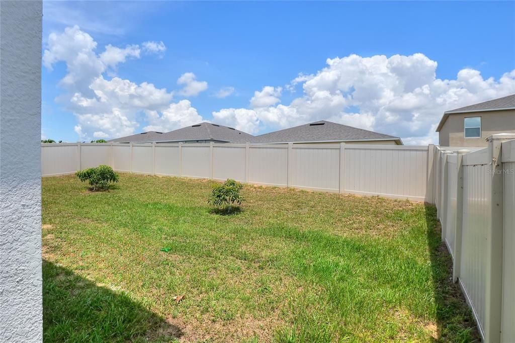 出租: $2,400 (4 贝兹, 2 浴室, 1865 平方英尺)