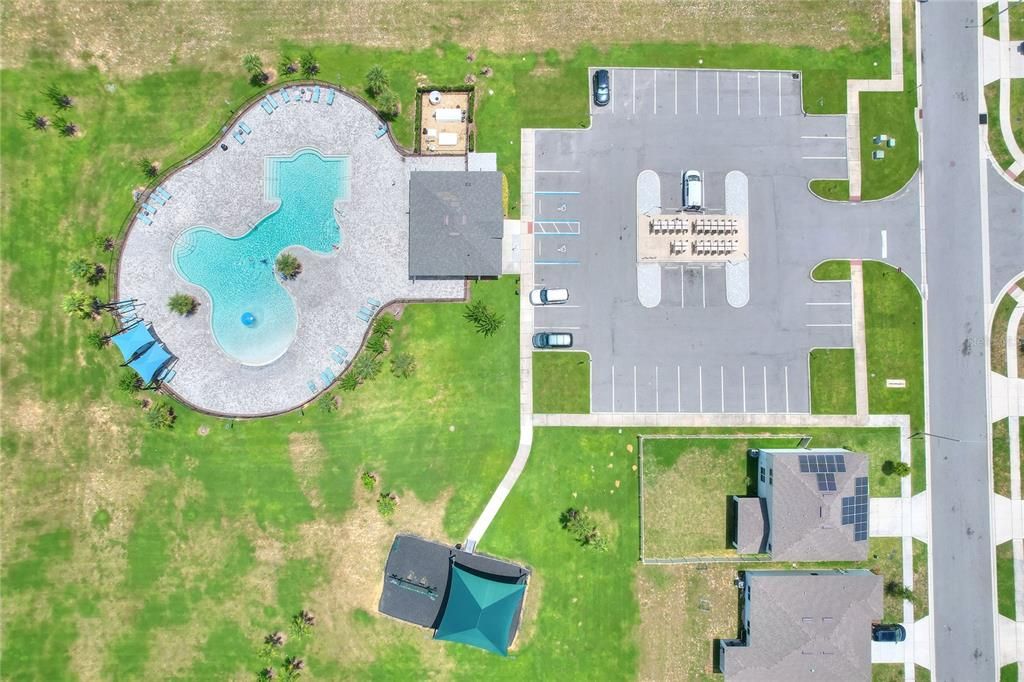 出租: $2,400 (4 贝兹, 2 浴室, 1865 平方英尺)