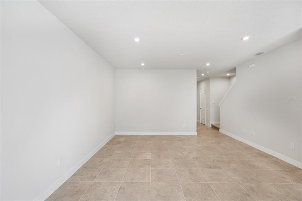 En Renta: $2,250 (3 camas, 2 baños, 1674 Pies cuadrados)