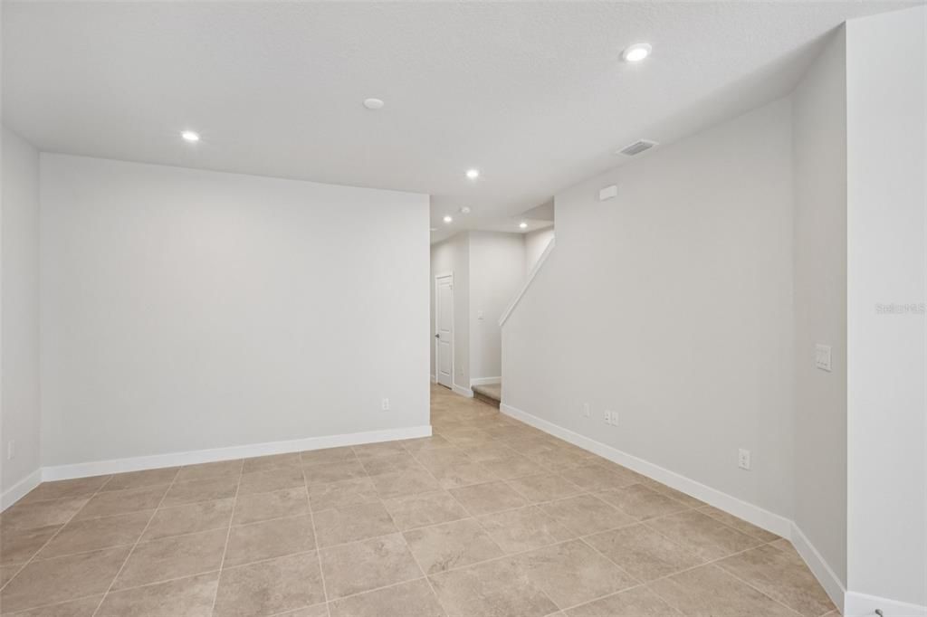 En Renta: $2,250 (3 camas, 2 baños, 1674 Pies cuadrados)