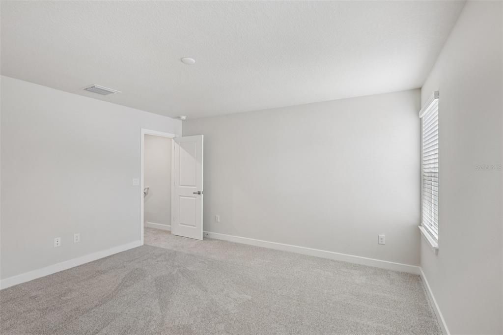 En Renta: $2,250 (3 camas, 2 baños, 1674 Pies cuadrados)