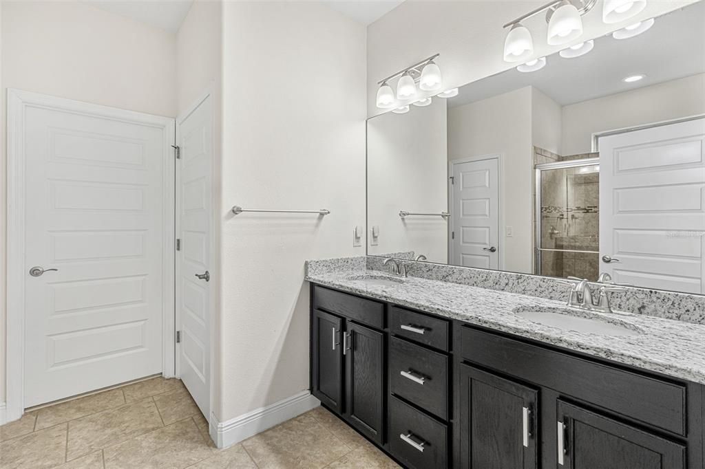 待售: $699,900 (4 贝兹, 3 浴室, 2117 平方英尺)