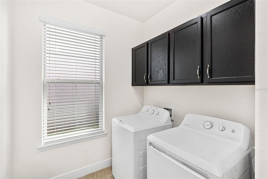 待售: $699,900 (4 贝兹, 3 浴室, 2117 平方英尺)