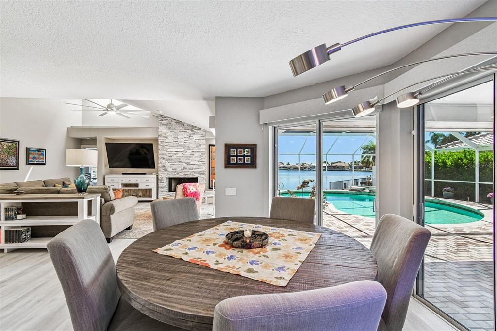 待售: $1,695,000 (4 贝兹, 3 浴室, 3317 平方英尺)