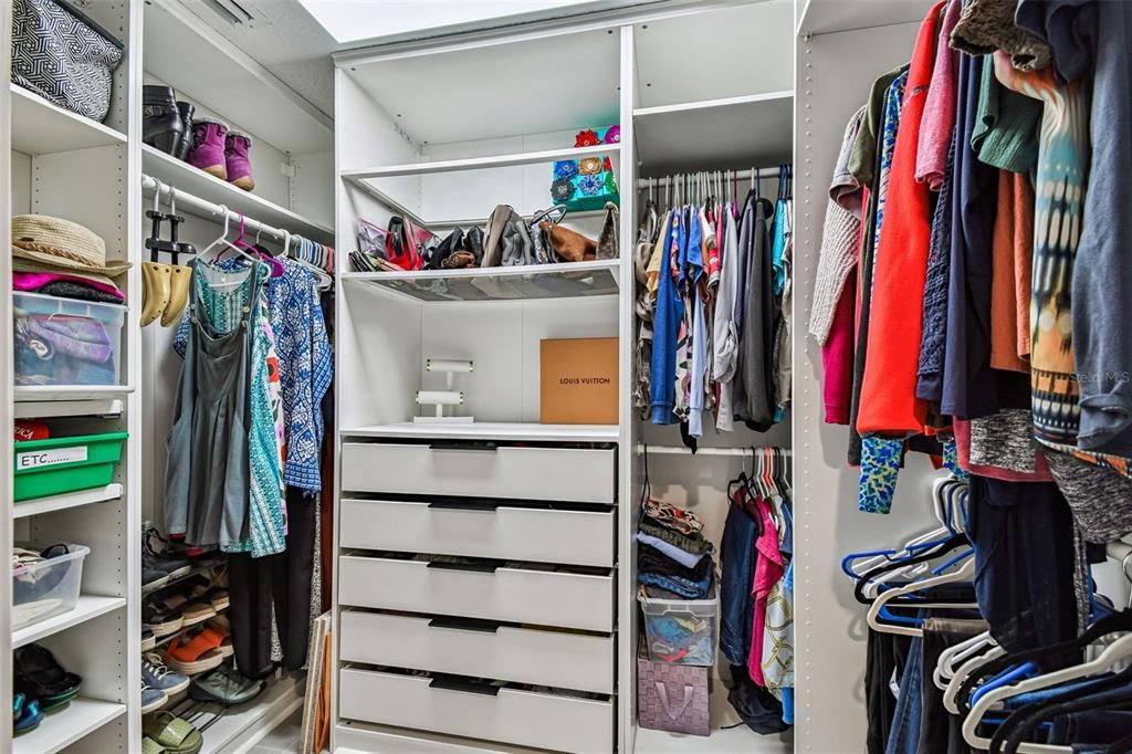 待售: $1,695,000 (4 贝兹, 3 浴室, 3317 平方英尺)