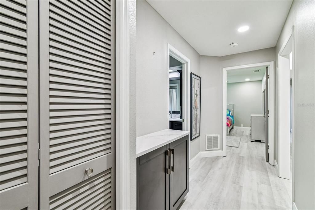 待售: $1,695,000 (4 贝兹, 3 浴室, 3317 平方英尺)