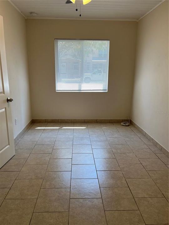 待售: $875,000 (12 贝兹, 0 浴室, 4720 平方英尺)