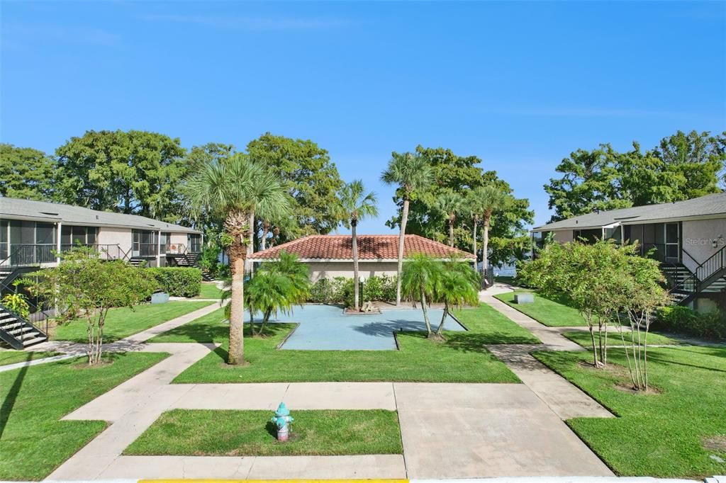 待售: $174,900 (2 贝兹, 2 浴室, 1040 平方英尺)