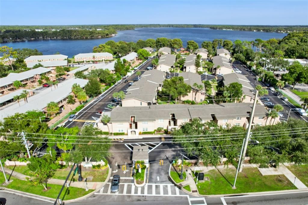 待售: $174,900 (2 贝兹, 2 浴室, 1040 平方英尺)