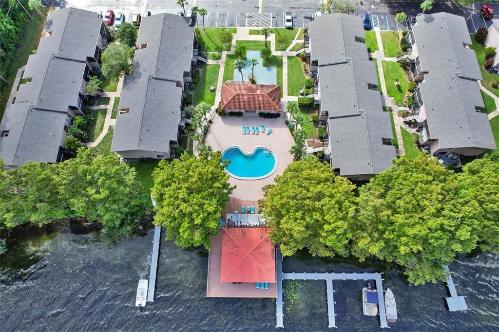 待售: $174,900 (2 贝兹, 2 浴室, 1040 平方英尺)