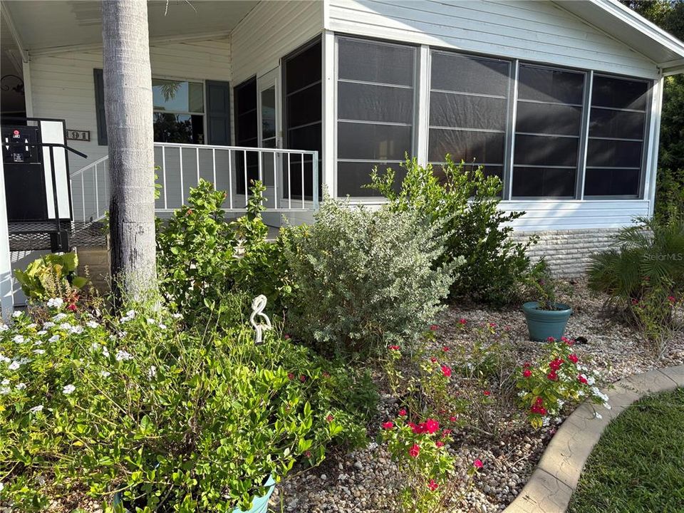 待售: $169,900 (2 贝兹, 2 浴室, 1296 平方英尺)