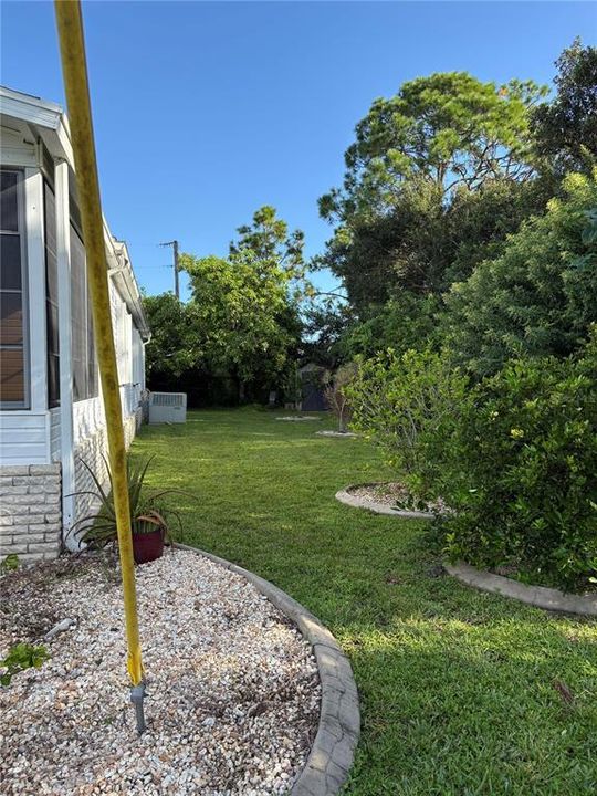 待售: $169,900 (2 贝兹, 2 浴室, 1296 平方英尺)