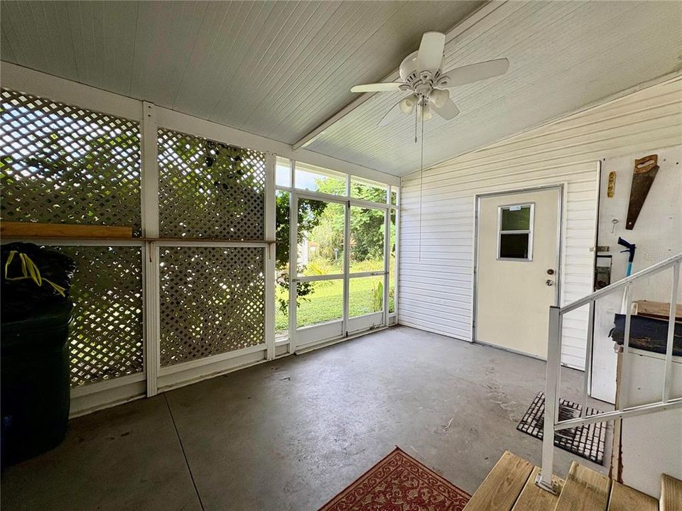 待售: $169,900 (2 贝兹, 2 浴室, 1296 平方英尺)