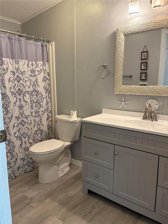 待售: $169,900 (2 贝兹, 2 浴室, 1296 平方英尺)