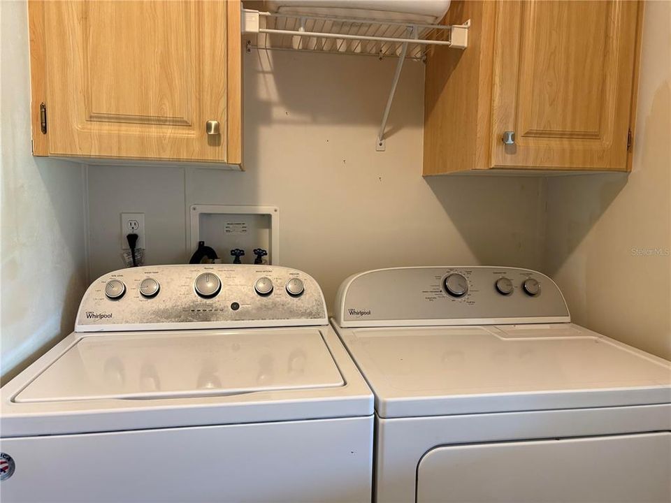 待售: $169,900 (2 贝兹, 2 浴室, 1296 平方英尺)