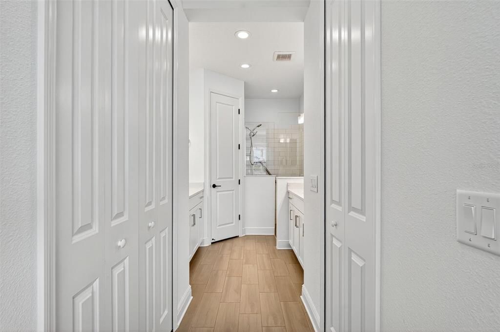 Active With Contract: $412,000 (2 beds, 2 baths, 1524 Square Feet)