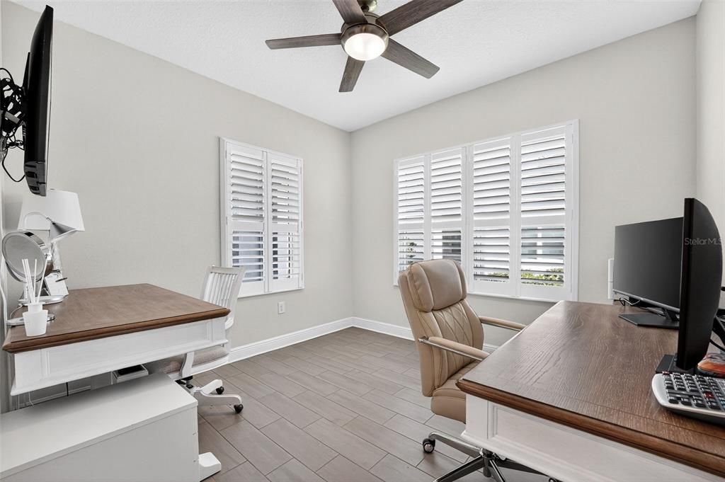 Active With Contract: $412,000 (2 beds, 2 baths, 1524 Square Feet)