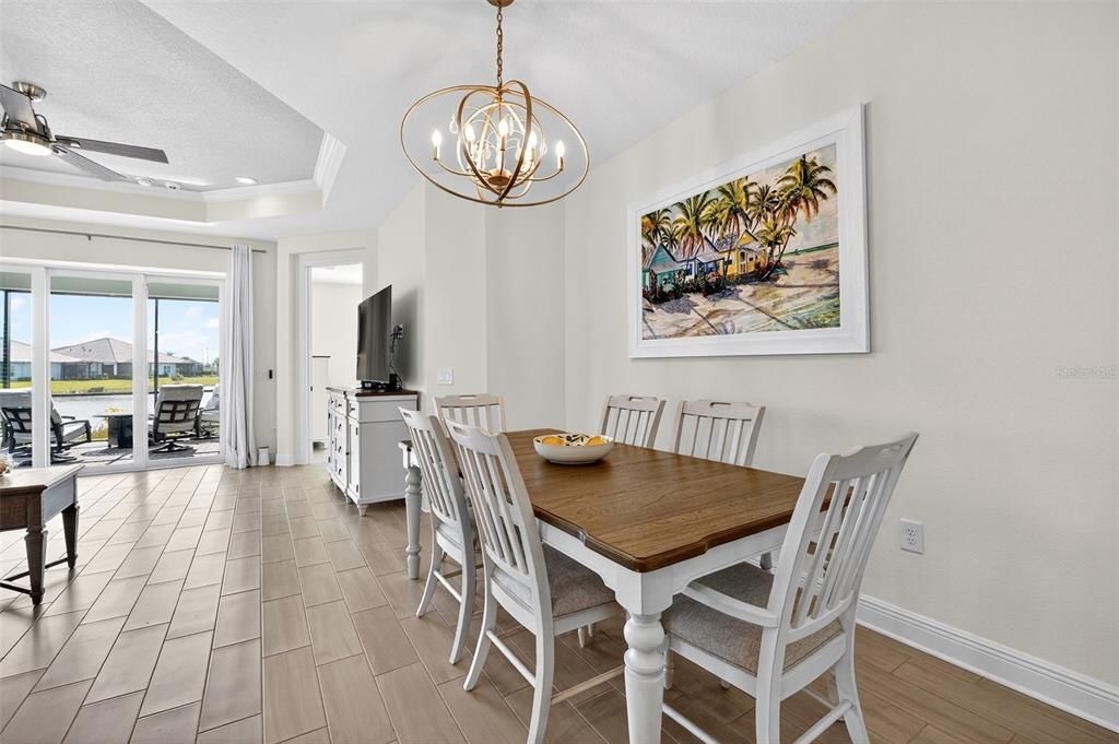 Active With Contract: $412,000 (2 beds, 2 baths, 1524 Square Feet)