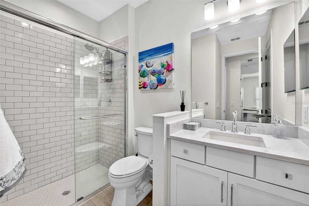 Active With Contract: $412,000 (2 beds, 2 baths, 1524 Square Feet)