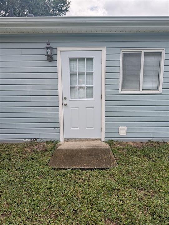 Active With Contract: $214,900 (2 beds, 2 baths, 1008 Square Feet)