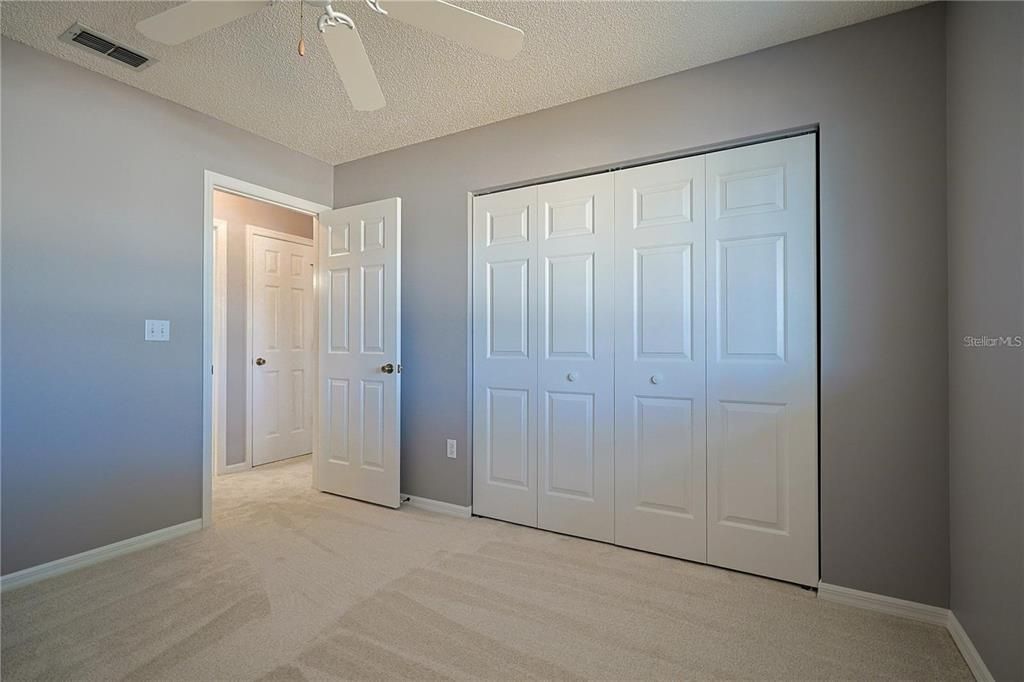 Active With Contract: $214,900 (2 beds, 2 baths, 1008 Square Feet)