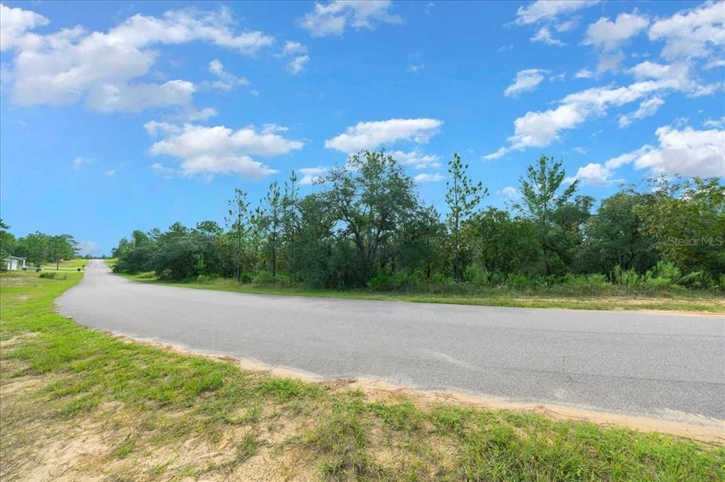 На продажу: $27,000 (0.33 acres)