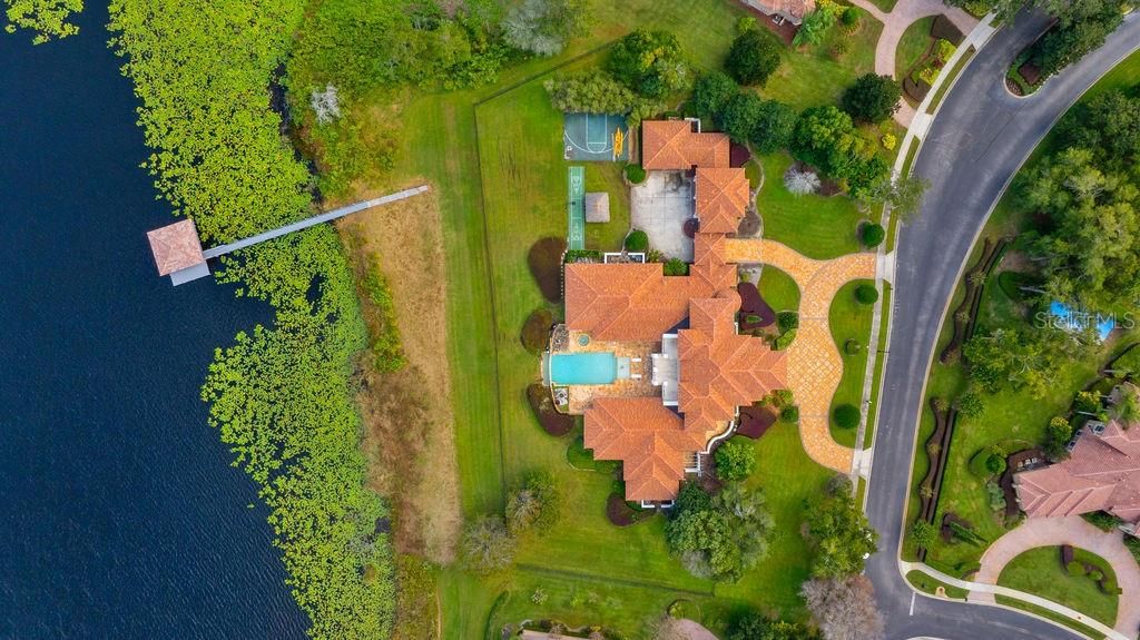 For Sale: $4,199,000 (5 beds, 5 baths, 9239 Square Feet)