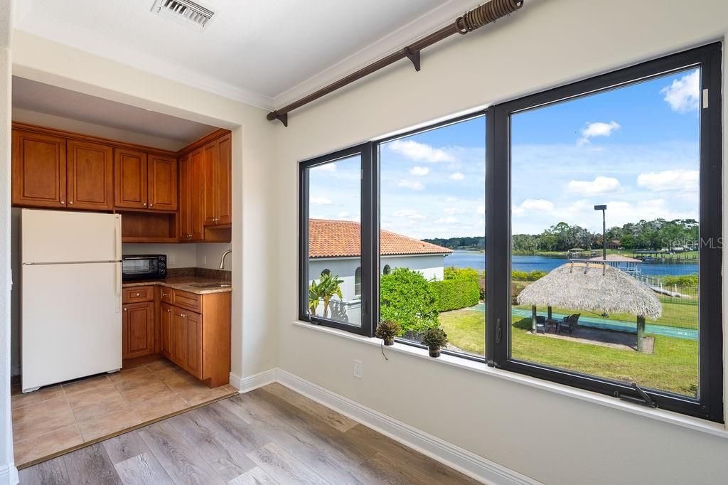 For Sale: $4,199,000 (5 beds, 5 baths, 9239 Square Feet)