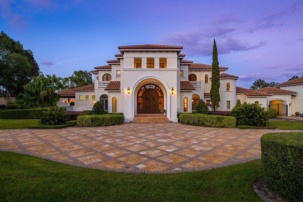 For Sale: $4,199,000 (5 beds, 5 baths, 9239 Square Feet)