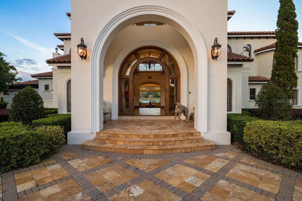 For Sale: $4,199,000 (5 beds, 5 baths, 9239 Square Feet)