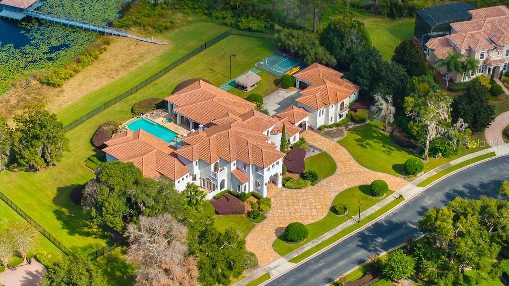 For Sale: $4,199,000 (5 beds, 5 baths, 9239 Square Feet)